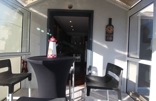 Marseillan Casa | La Maison de Georges , Jolie Maison Climatisée Avec Terrain vue Etang de Thau