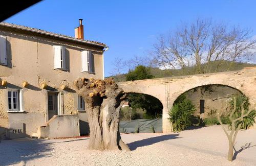 Bourigeole Casa | La Maison de l'Aqueduc