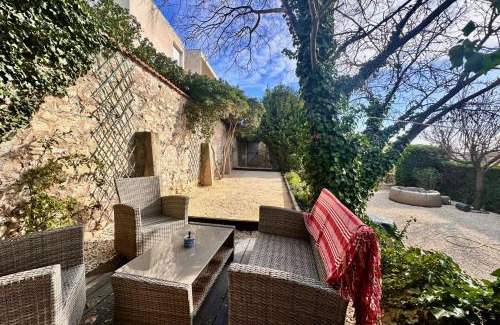 Cadereau Casa | La Maison de la fontaine - Jardin et jacuzzi