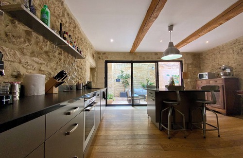 Mudaison Casa | La Maison de la Place - Charming house with swimming pool & exposed stone