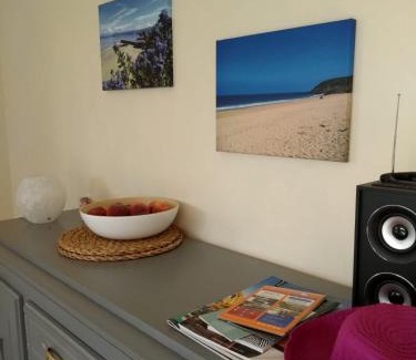 Plussulien Casa | La Maison de Leonie