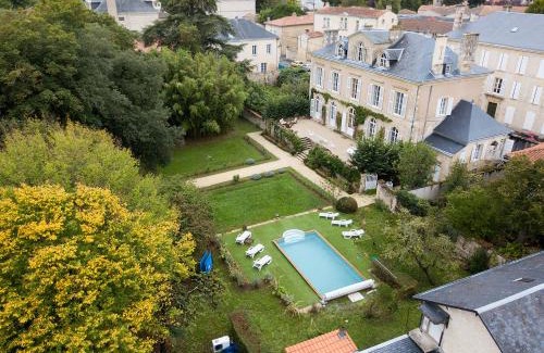 Fontenay-le-Comte Casa | La Maison De Maitre