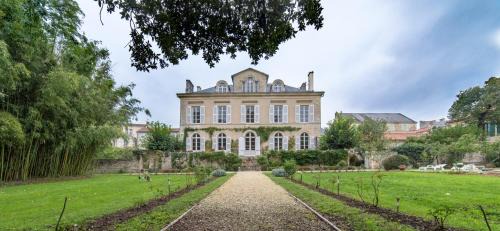 Fontenay-le-Comte Casa | La Maison De Maitre