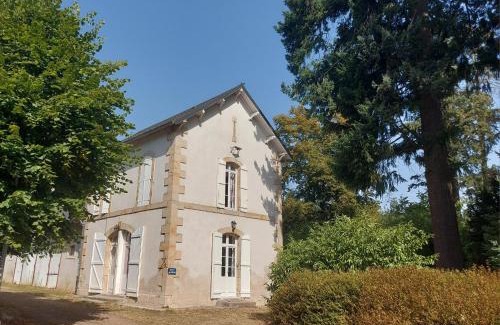 Theneuille Casa | La maison de Valentine