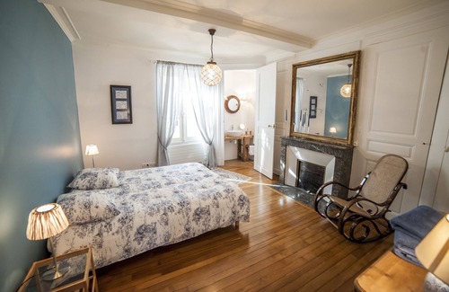 Chablis Casa | 7 Lieux-Casa-Exclusivo-Baño con bañera-Vista a lugar emblemático