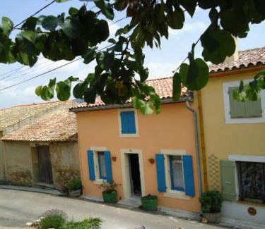 Saint-Jean-de-Barrou Casa | La Maison des Remparts