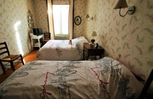 Saint-Mary-le-Plain Casa | La Maison des Chats