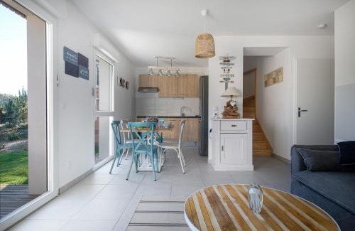 Gujan-Mestras Casa | La Maison Des Lys YourHostHelper