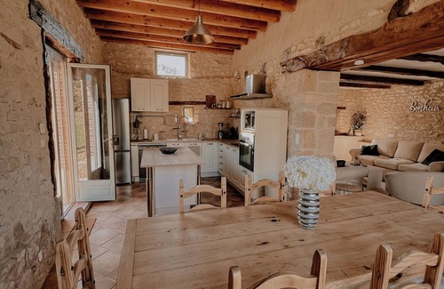Orban Casa | La Maison des Pierres Blondes, vacation home in the countryside!