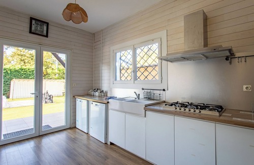 Ares Casa | La maison du Bonheur Ares, 28 pers with swimming pool
