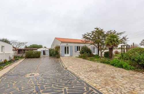 Saint-Denis-d'Oleron Casa | La maison du Bout du Monde, Jacuzzi, Climatisation, 4 chambres, Plage à 600M et Phare à 1Km