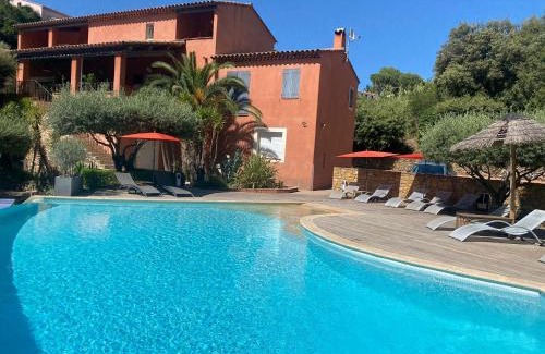 Bandol Cama Y Desayuno | La Maison Du Castellet