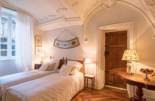 Ardes Casa | La Maison du Centaure