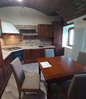 Cremolino Apartamento | La maison du château