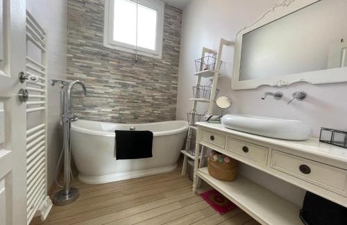 Deville-les-Rouen Apartamento | La Maison du Directeur - 224