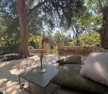 Lauris Casa | La Maison Du Jas