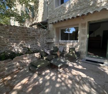 Lauris Casa | La Maison Du Jas