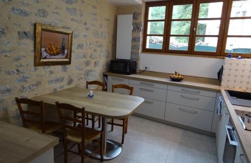 Cajarc Casa | La maison du Tour de Ville