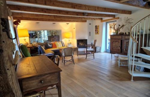 Auzon Casa | La maison du vigneron