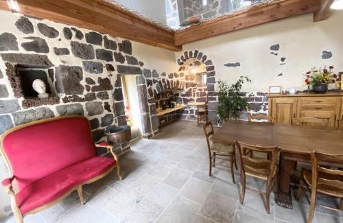 Vergezac Casa | La maison forte du Goutay
