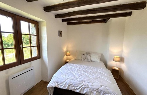 St Georges la Pouge Casa | La maison francois