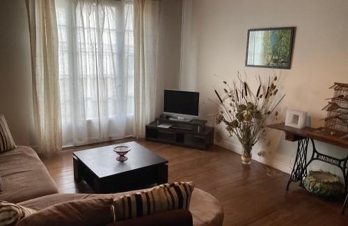 Saint-Pardoux-du-Breuil Apartamento | La Maison des cressonnières