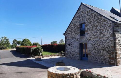 Saint-Sauveur-des-Landes Casa | LA MAISON BLEUE