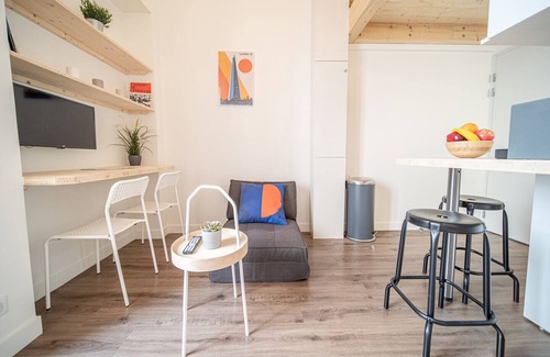Les Poulettes Apartamento | La Maison Gratte Ciel-Appartement Londres-Jardin