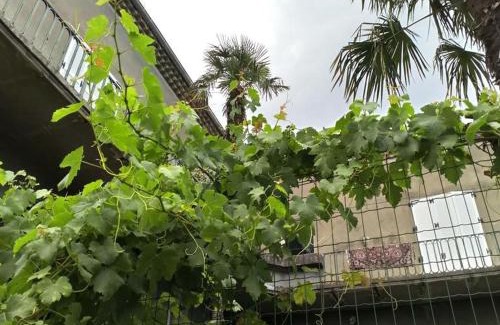 Privas Cama Y Desayuno | La Maison Jaffran, suite en ville