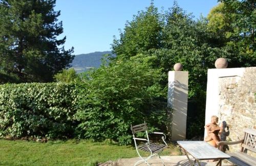 Privas Cama Y Desayuno | La Maison Jaffran, suite en ville