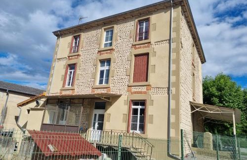 Hauterives Apartamento | La Maison Lourégo-HORTENSIA