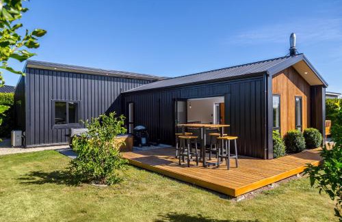 Martinborough Casa | La Maison Noir
