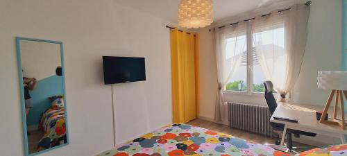 Reze Casa | La maison ocre - chambre turquoise