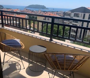 Podmaine Apartamento | La Maison Panoramique Budva