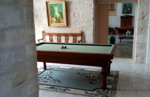 Pesmes Casa | La Maison Royale