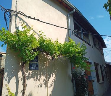 Tallard Casa | La maison sous le Château