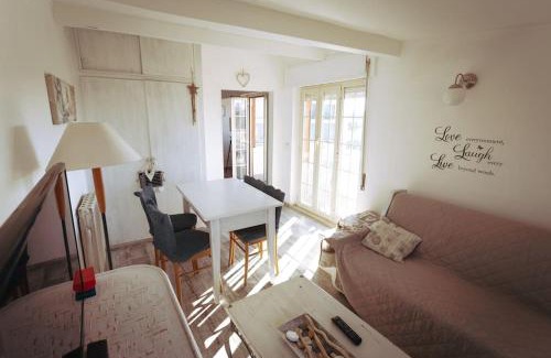 Passo Oscuro Apartamento | La Maisonette di Eliana - free parking
