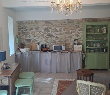 Sainte-Valiere Casa | La maisonnette avec SPA, PISCINE et CLIMATISATION
