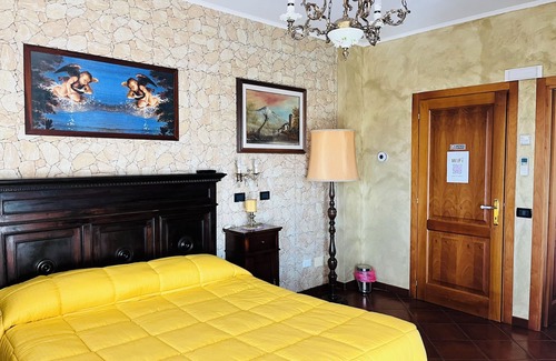 Fabriano Cama Y Desayuno | LA MAMMOLA Habitación la Rosa
