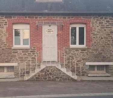 Isigny-le-Buat Apartamento | La Mancelliere