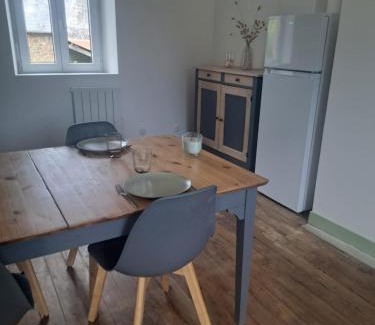 Isigny-le-Buat Apartamento | La Mancelliere