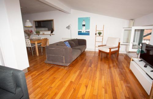 La Marina Apartamento | LA MARINA amplio apartamento en pleno centro de Hondarribia