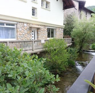 Cerdon Casa | La Marionnade - Maison de village, Sauna, Balnéothérapie, Borne VE