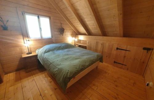 Dommartin-les-Remiremont Chalet De Esquí | La Mazzonette - 4* chalet in de natuur met hottub