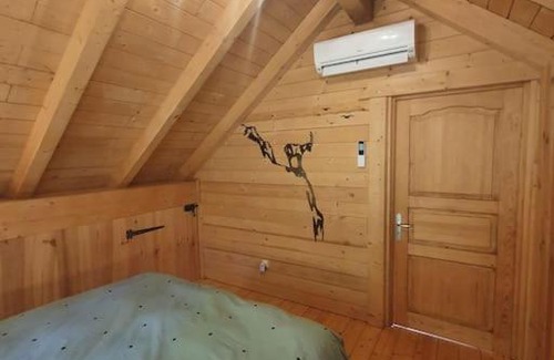 Dommartin-les-Remiremont Chalet De Esquí | La Mazzonette - 4* chalet in de natuur met hottub