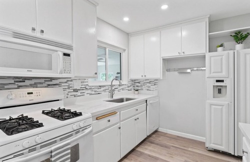 San Carlos Apartamento | La Mesa Gem with Games Hot Tub and Pickleball