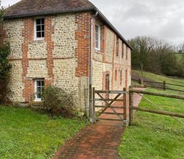 Notre-Dame-de-Courson Casa | La Meslinière
