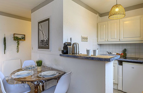 La Trinite-sur-Mer Apartamento | La Meunerie by Interhome