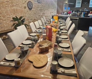 Mars-sur-Allier Casa | LA MEUTE