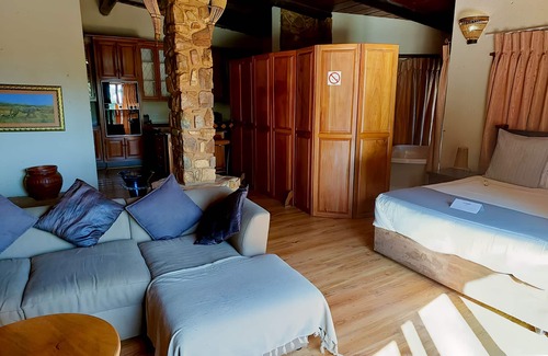 Hartbeespoort Casa | La Montagne Guest Lodge